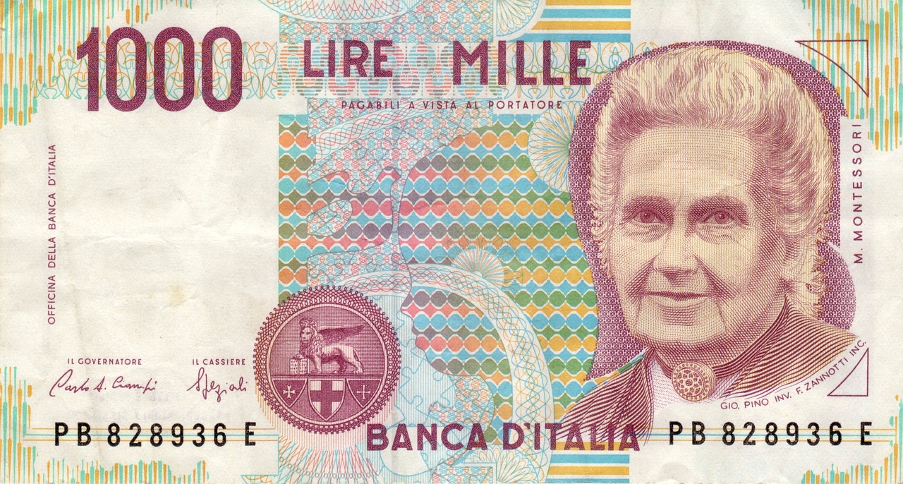 Banconote da 50.000 lire conservate, simbolo di valore collezionistico attuale.