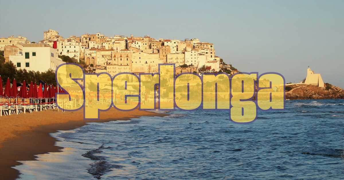 Cifra record del jackpot del Superenalotto su sfondo colorato e festoso.